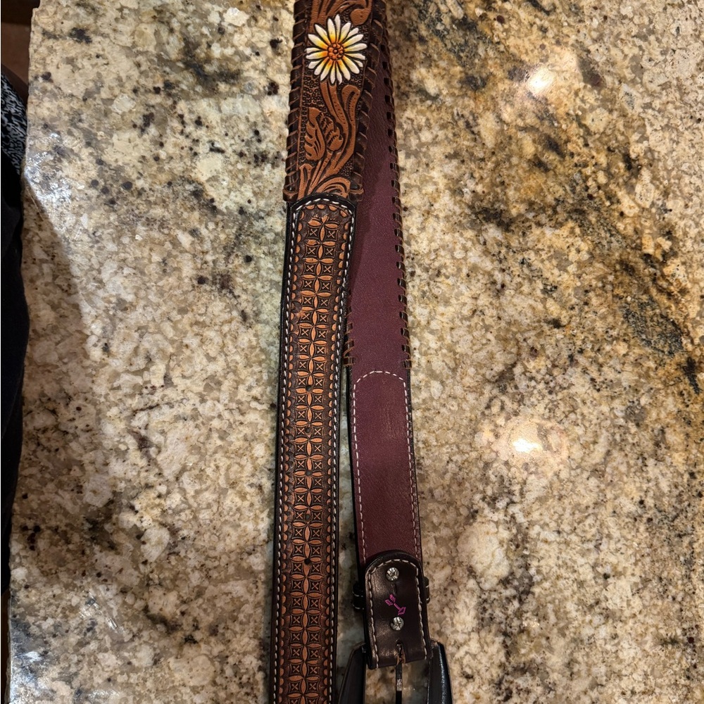 Women’s Western Tooled leather belt